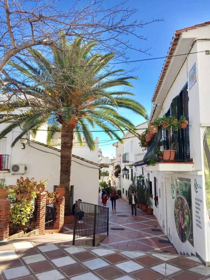 Ct 349 - Faro's Stupa Hills - Benalmadena